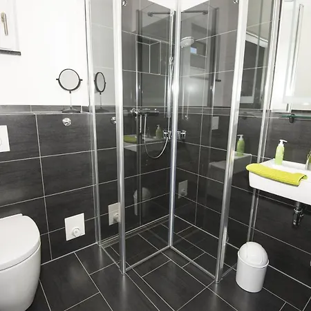 Schoener Meerblick Von Der Dachterrasse Haus Ostseeblick 1 Meehrblick Апартаменты *